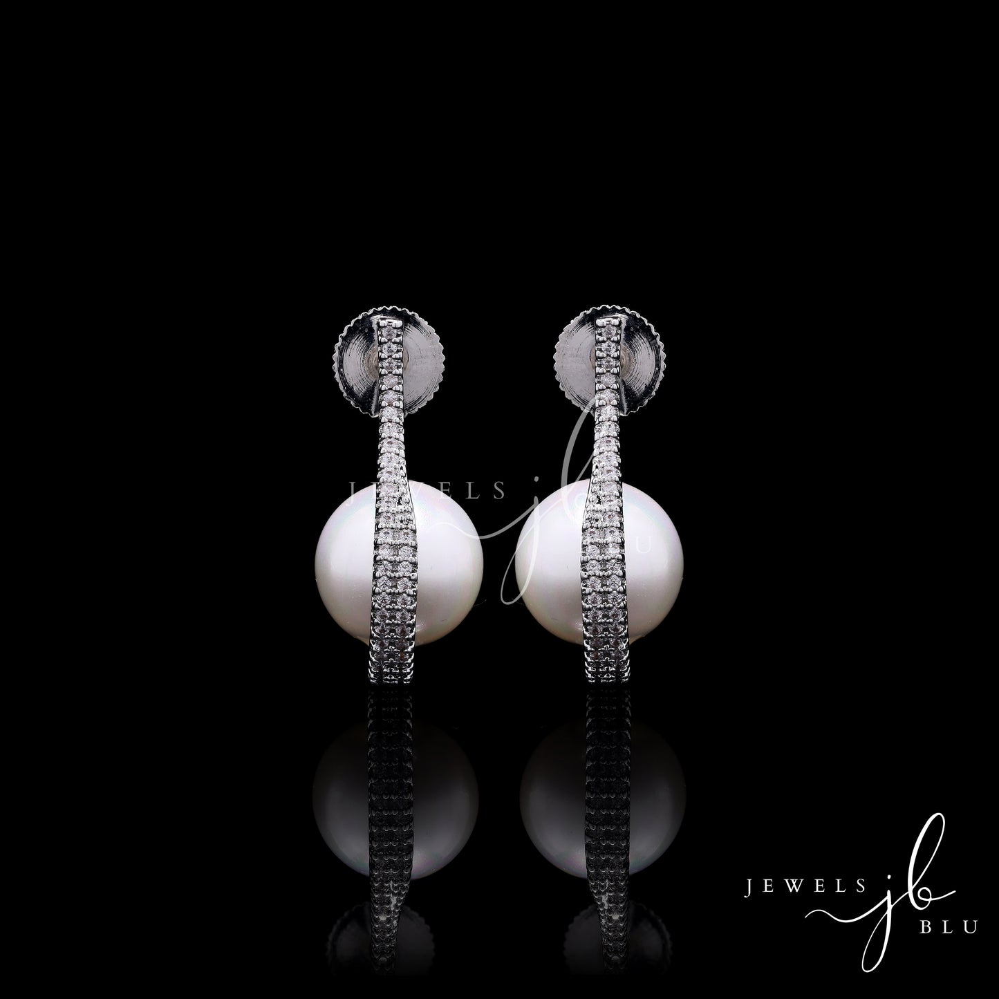 Aninda Fresh Water Pearl and American Diamond Anti Tarnish Studs