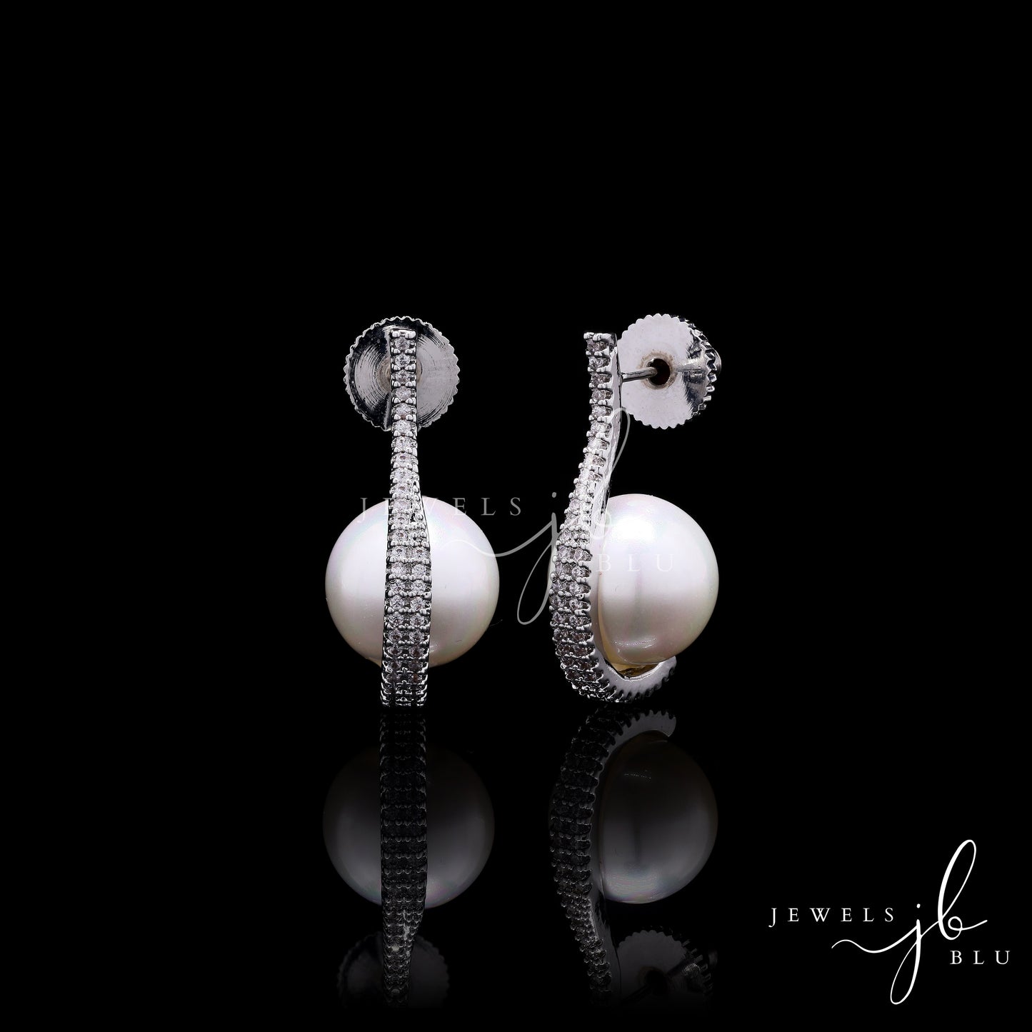 Aninda Fresh Water Pearl and American Diamond Anti Tarnish Studs