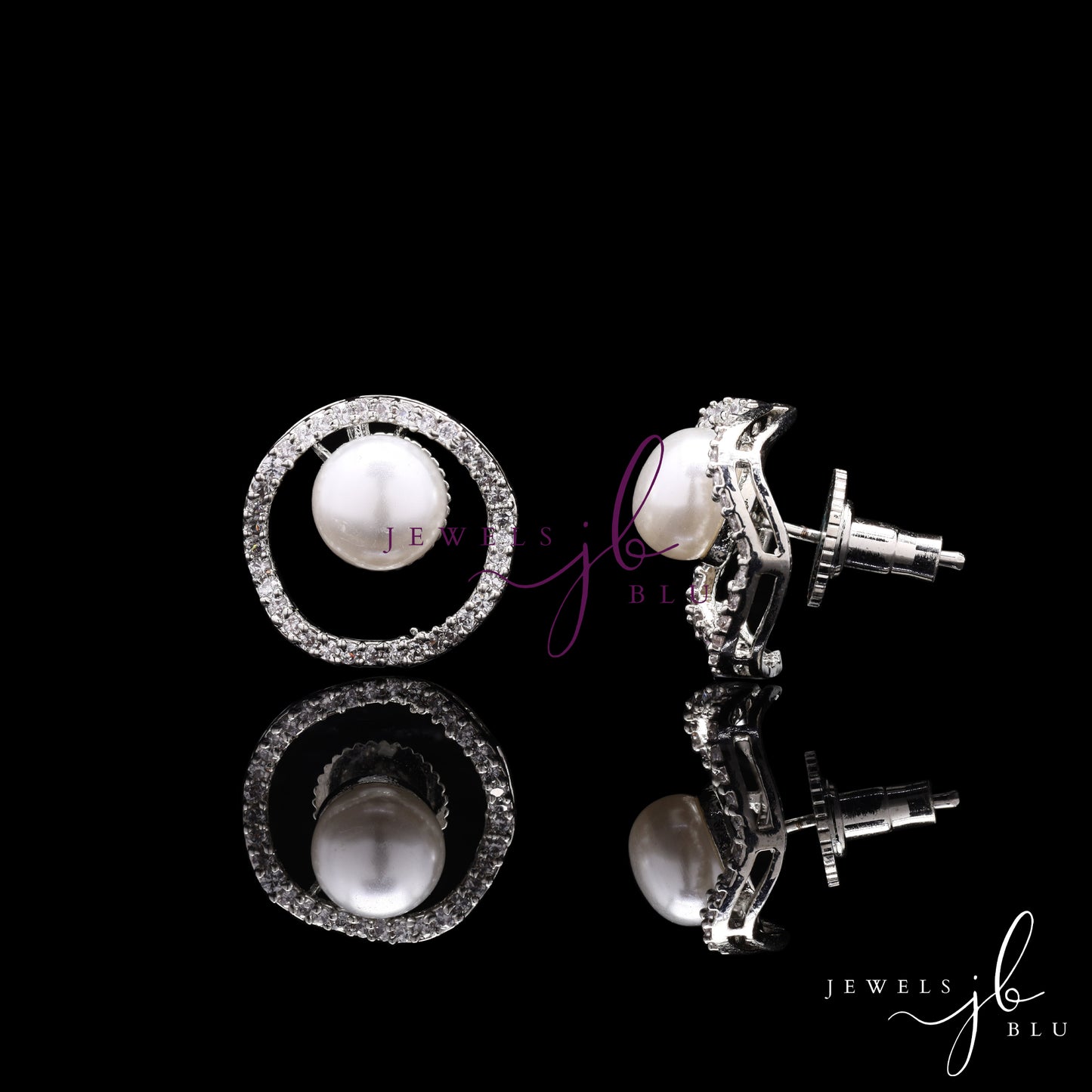 Alvira Fresh Water Pearl Anti Tarnish Everyday Studs