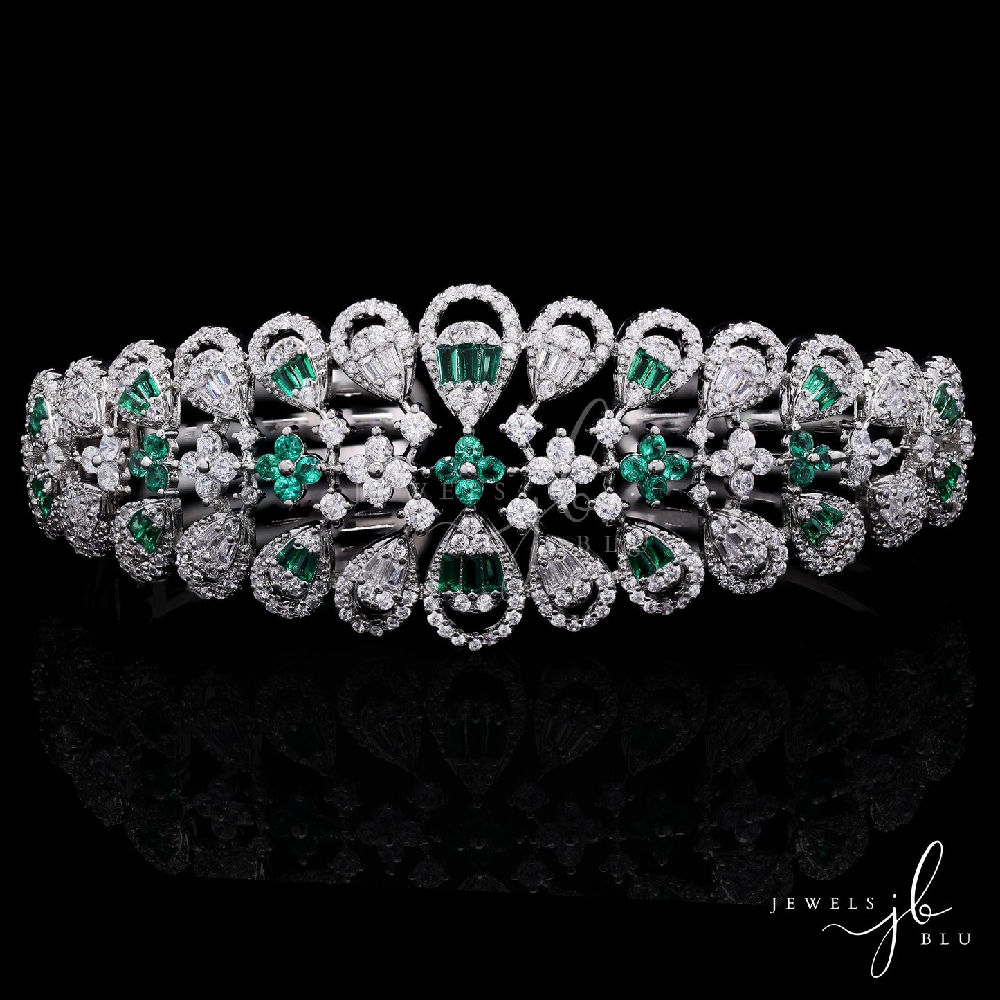 Premium American Diamond Baguette Pressure Setting Openable Hiya Bracelet with Emerald Detailing
