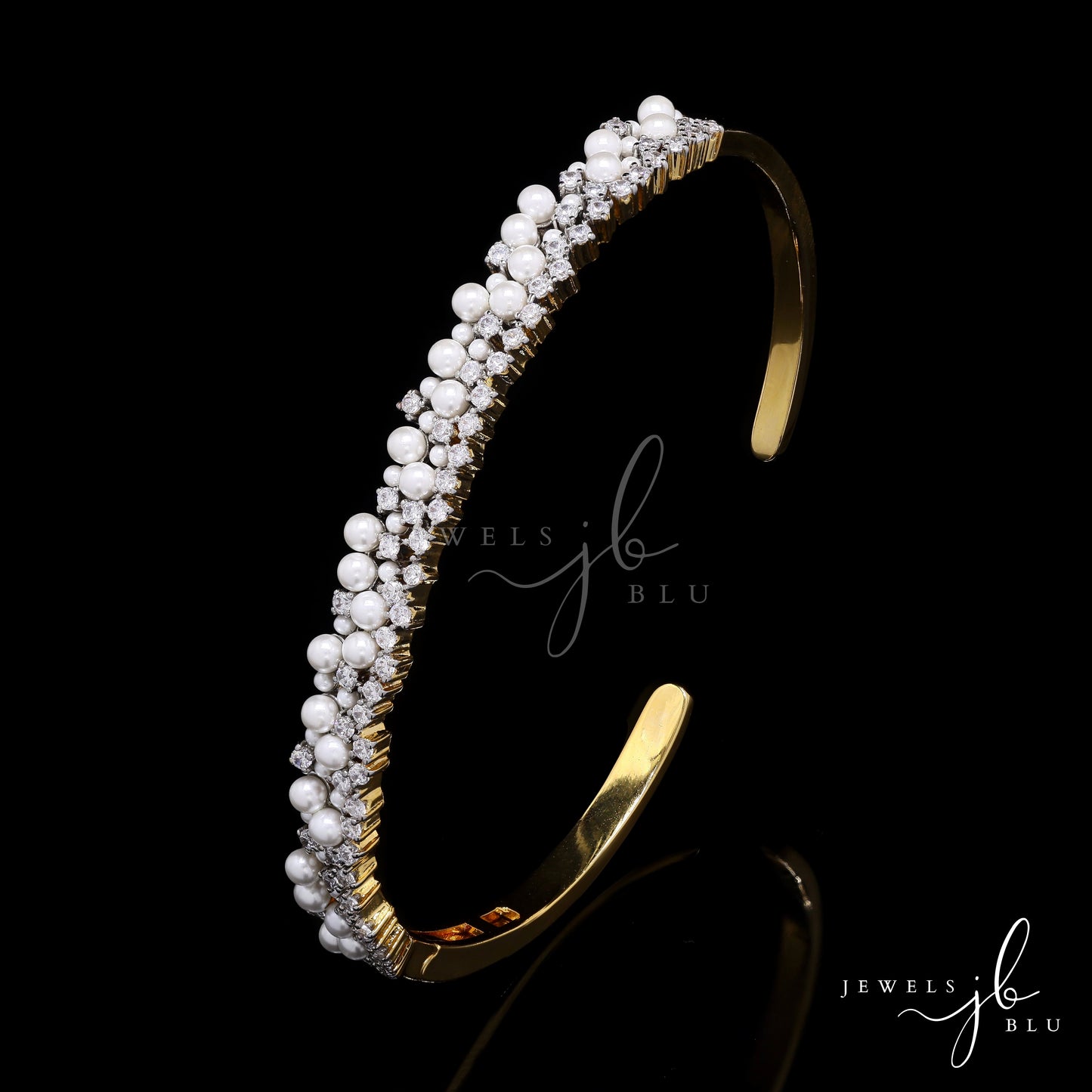 Premium Gold Finish Fresh Water Pearl and American Diamond Cluster Kylie Openable Bracelet