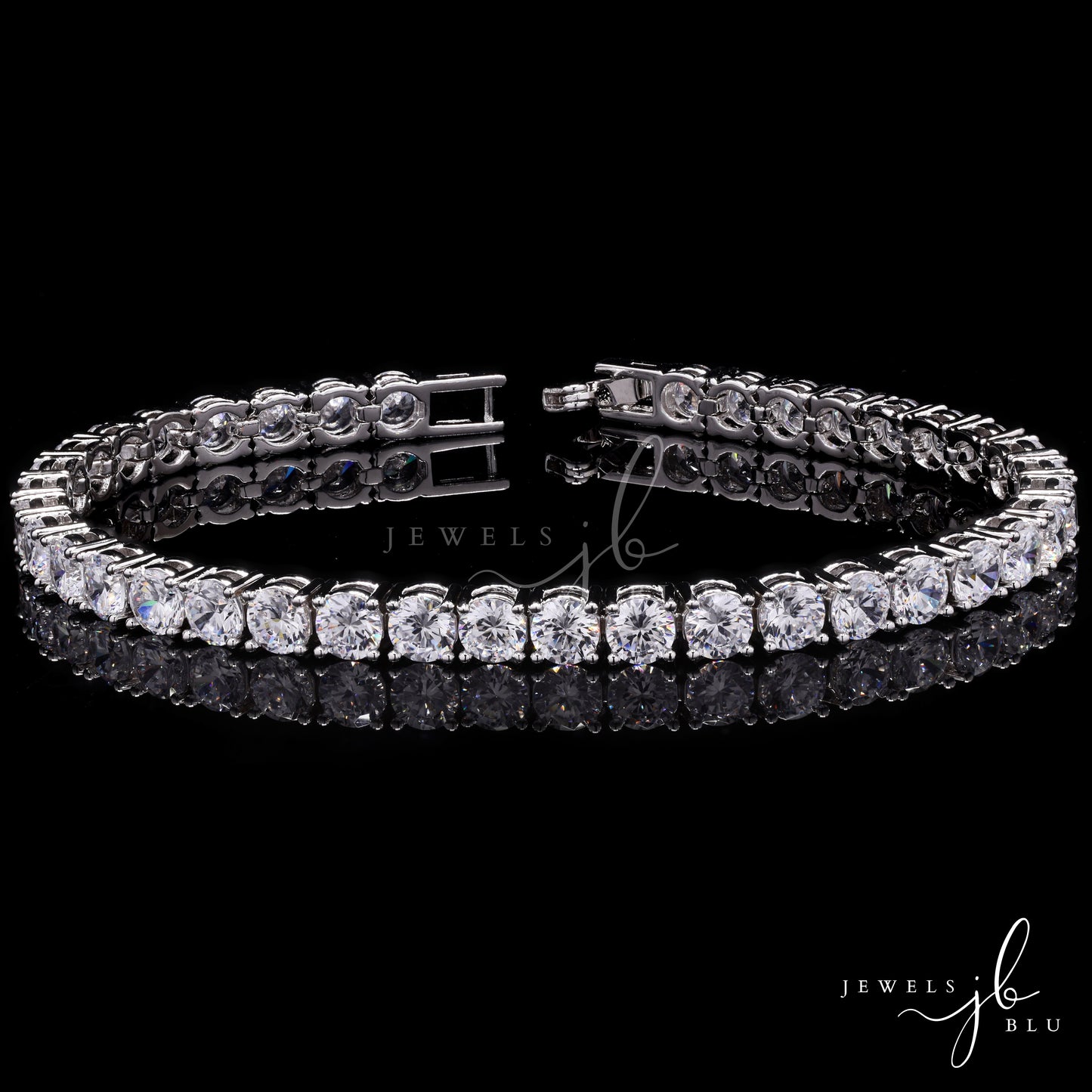 25 Pointer Solitaire Classic Tennis Bracelet