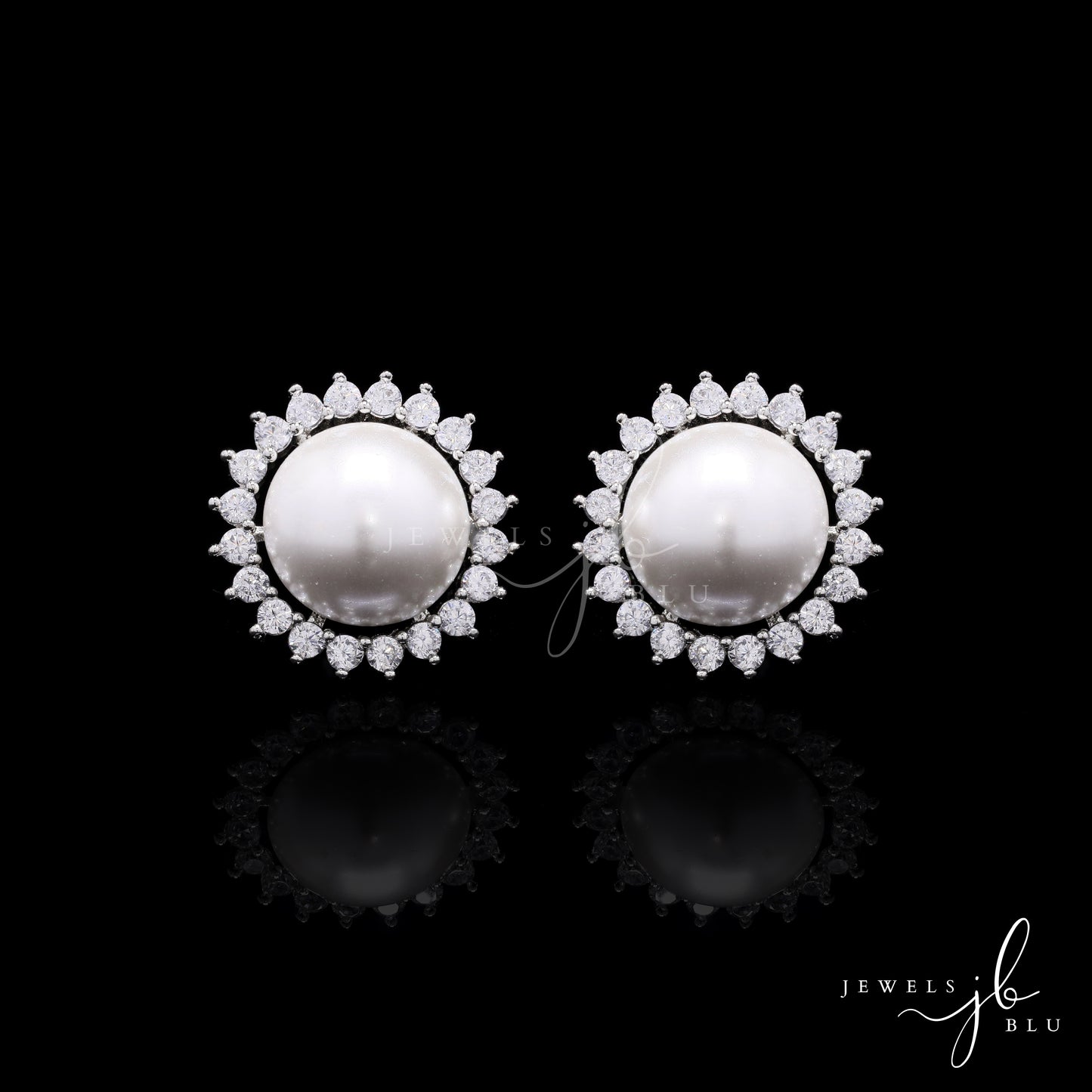 Fresh Water Pearl Victorian Finish Yana Studs