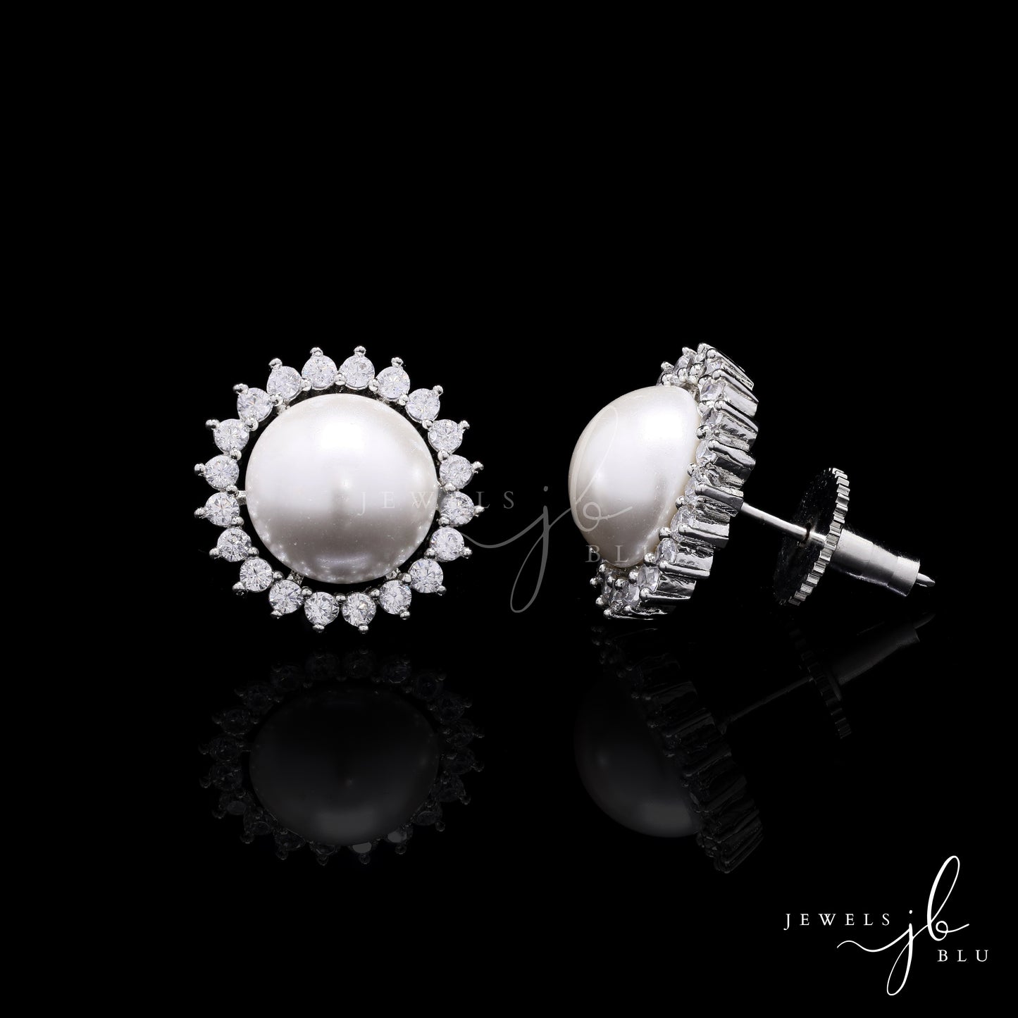 Fresh Water Pearl Victorian Finish Yana Studs
