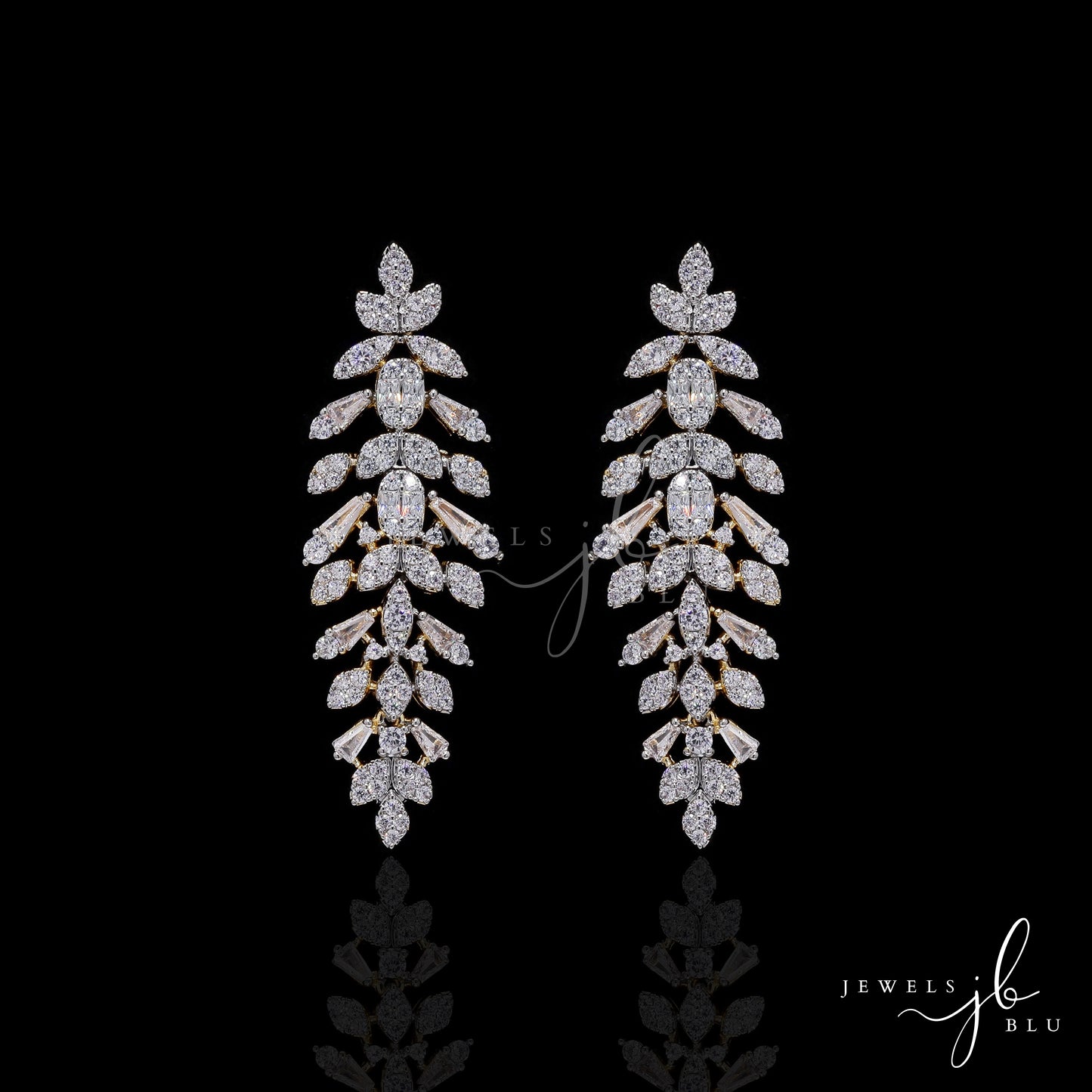 Premium Solitaire Pointer and Octa Setting Yuvi Gold Finish Bridal Necklace Set with Earrings