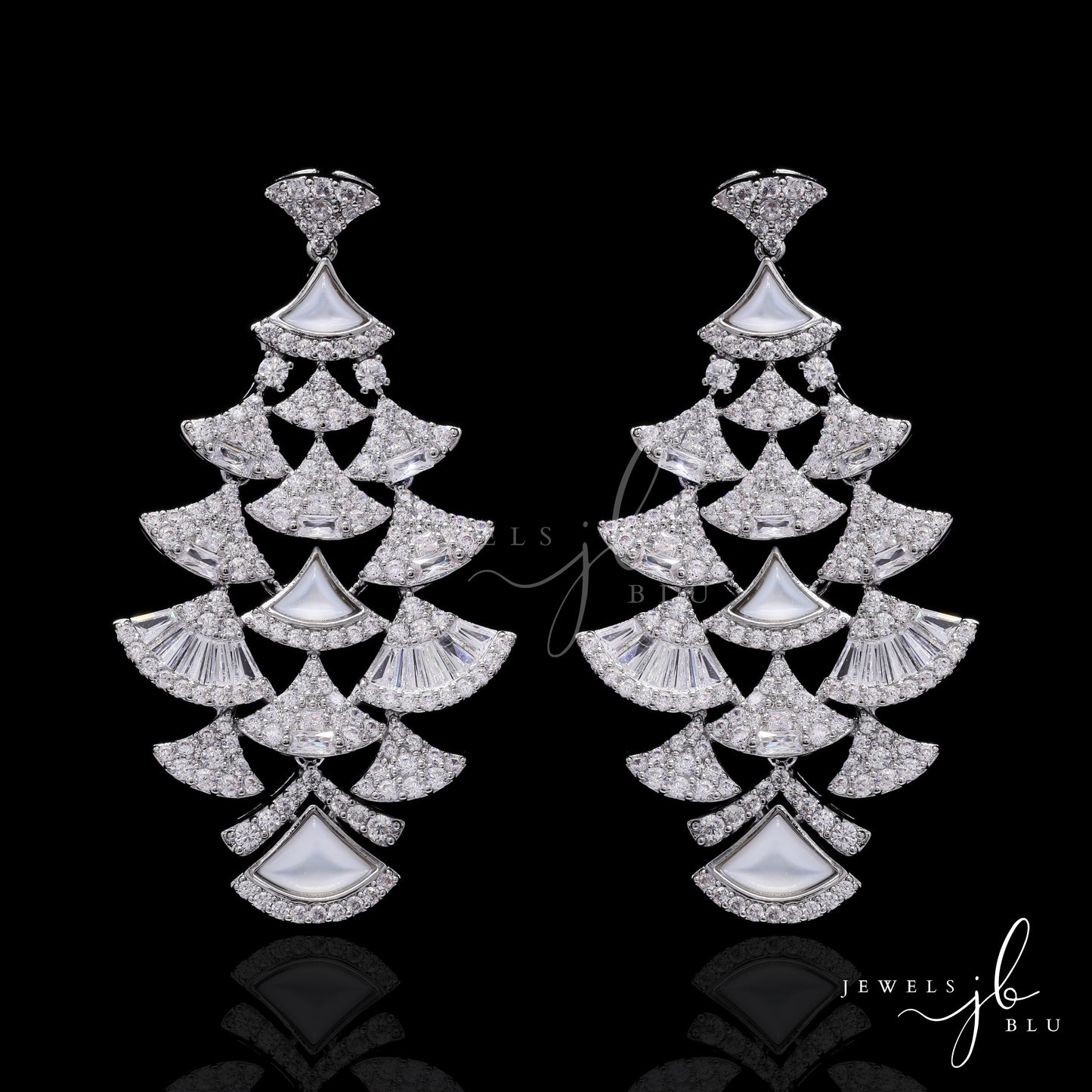 Premium Mother of Pearl Detailing Nina Necklace Set with Earrings