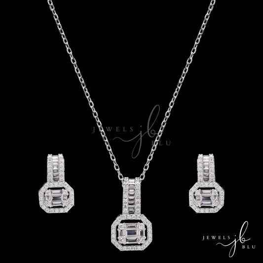 Samara Diamond Pendant Set