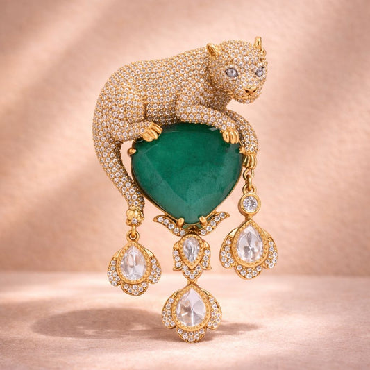 Antique Gold Finish Jaguar Unisex Brooch for Men and Women with Polki and Green Emerald Detailing
